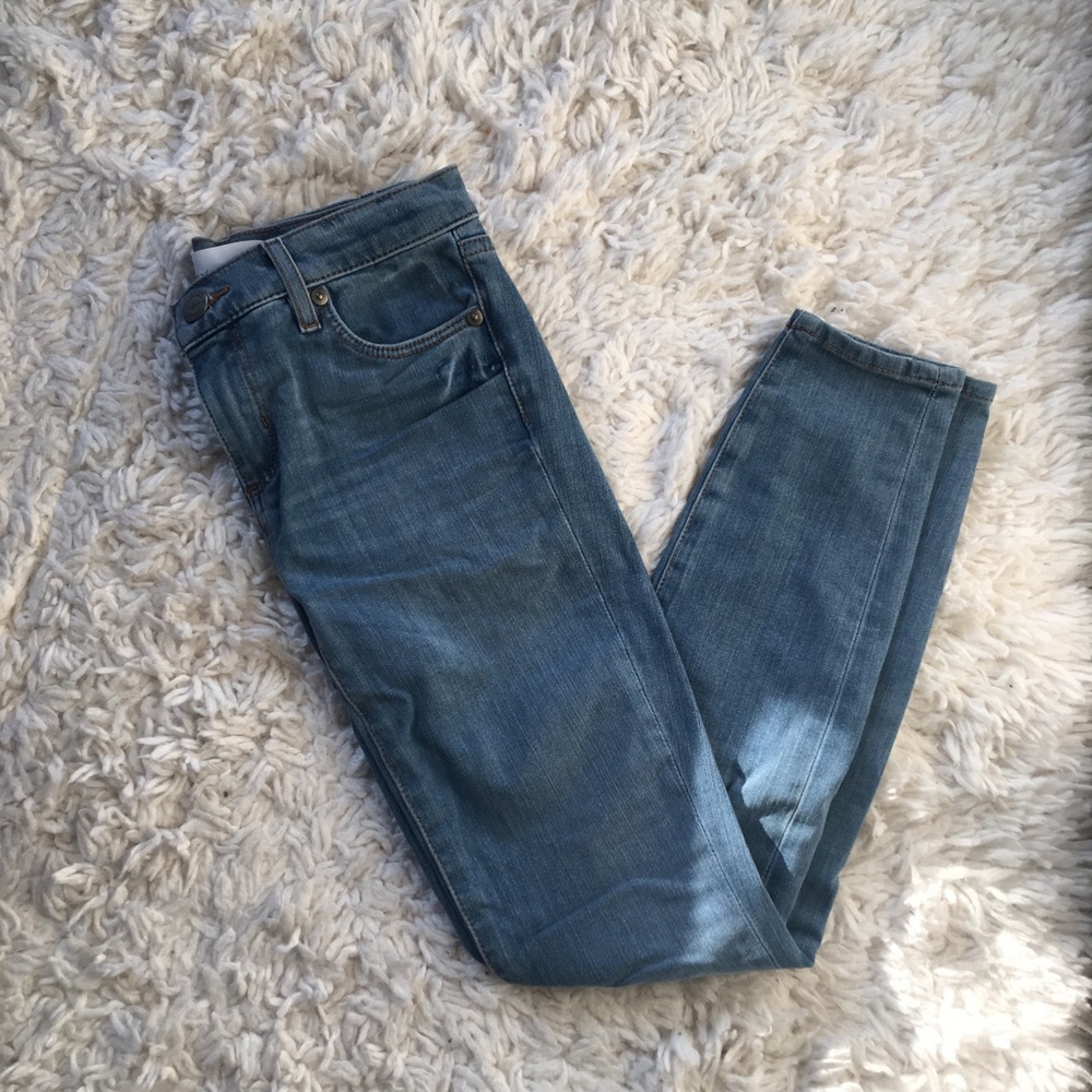 LOFT light denim high-rise jeggings